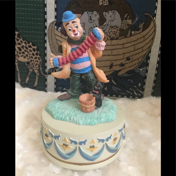 Rare Vintage 1980’s Clown Spinning Cat Music Box - Picture 1 of 6